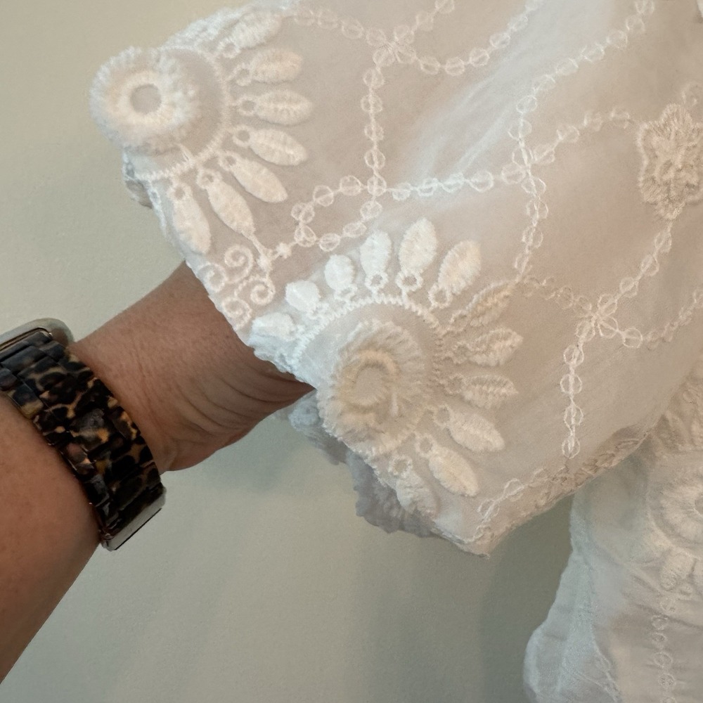 Industry Floral Textured Puff Sleeve Women's Small White Sunflower Appliqué Top - Picture 5 of 11